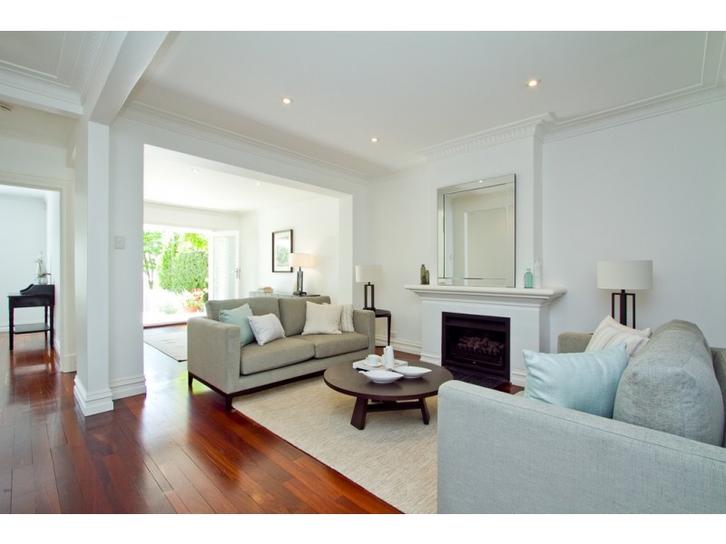 16 Caxton Road, Claremont WA 6010