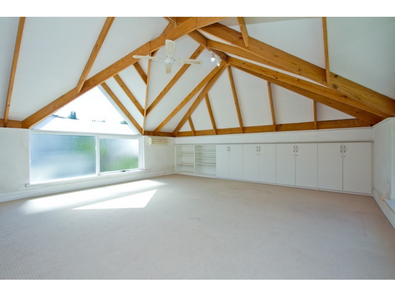 16 Caxton Road, Claremont WA 6010