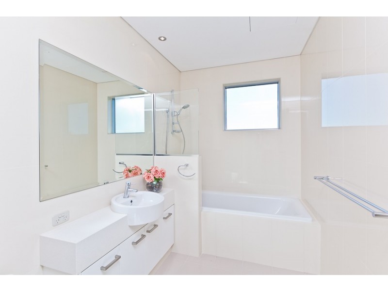 10/6 Wingfield Avenue, Crawley WA 6009