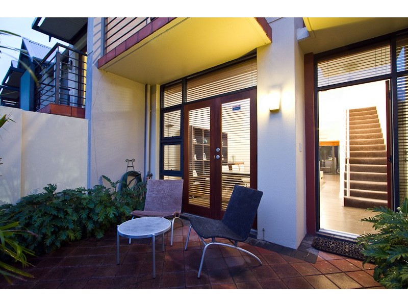 12/2 Quintilian Road, Mount Claremont WA 6010