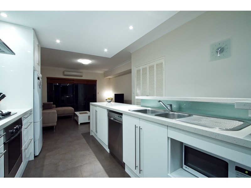 12/2 Quintilian Road, Mount Claremont WA 6010