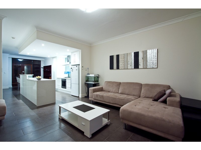 12/2 Quintilian Road, Mount Claremont WA 6010