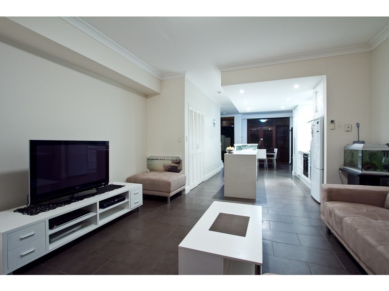 12/2 Quintilian Road, Mount Claremont WA 6010