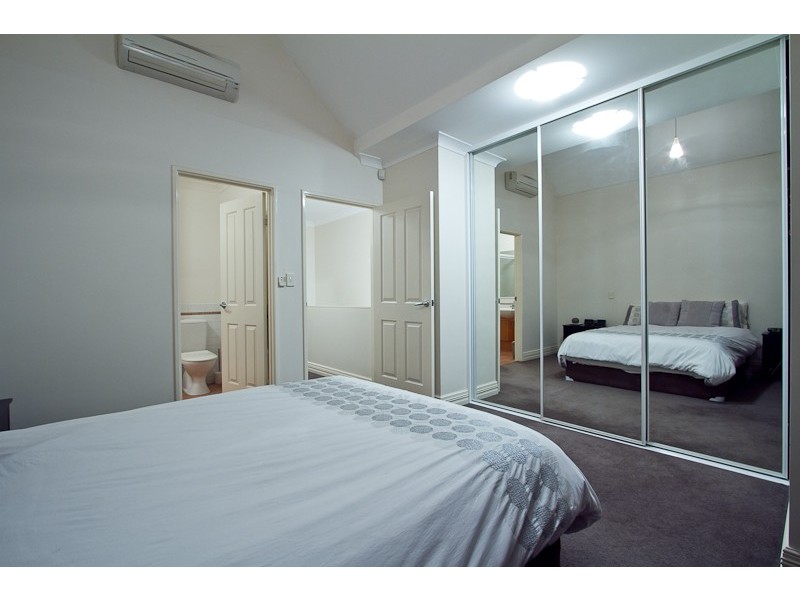 12/2 Quintilian Road, Mount Claremont WA 6010