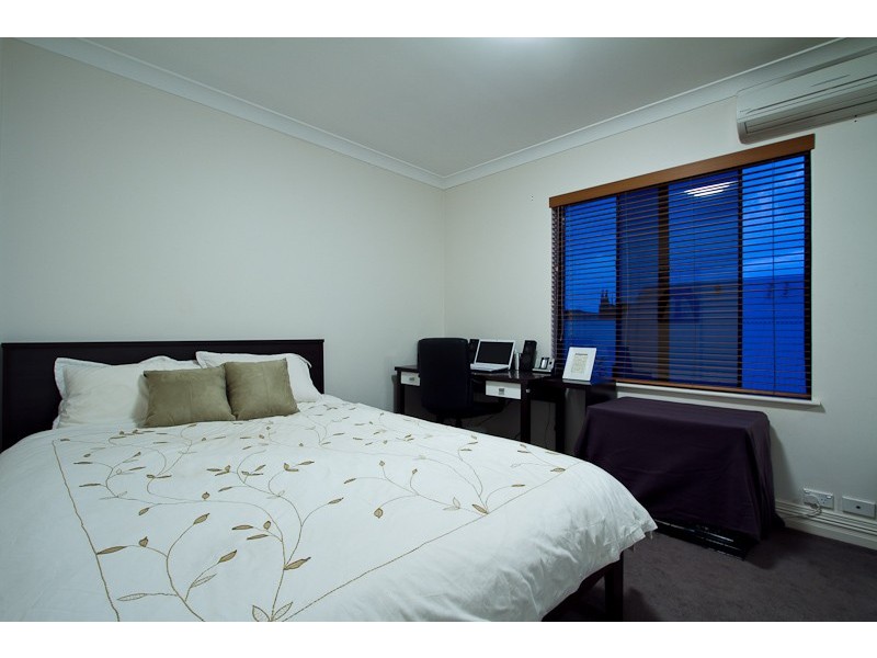 12/2 Quintilian Road, Mount Claremont WA 6010