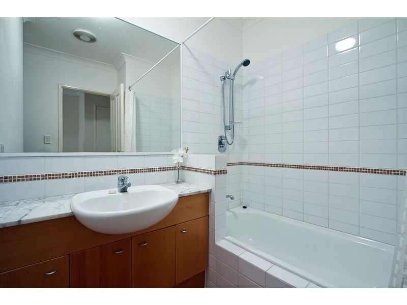 12/2 Quintilian Road, Mount Claremont WA 6010