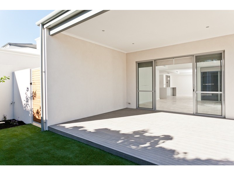 9B Clement Street, Swanbourne WA 6010