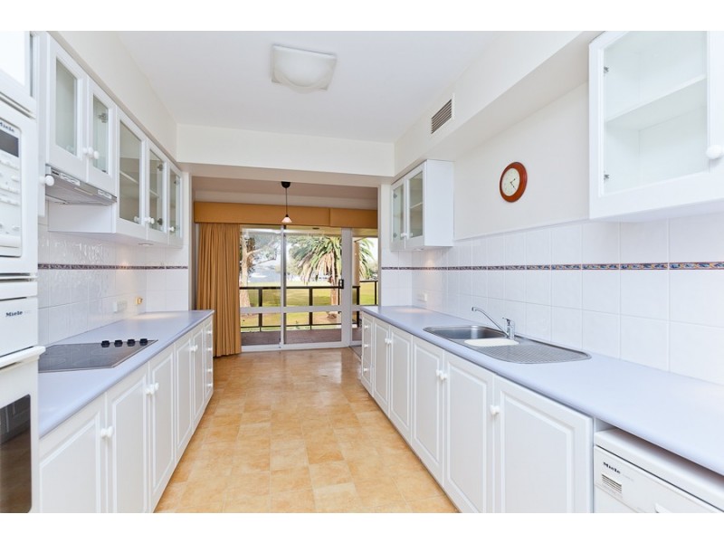 5/22 The Avenue, Crawley WA 6009