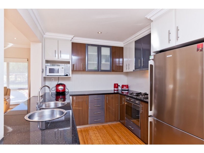 1/141 Fairway, Crawley WA 6009