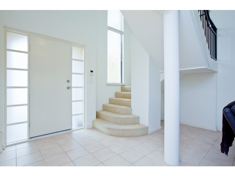 8/116 Matheson Road, Applecross WA 6153