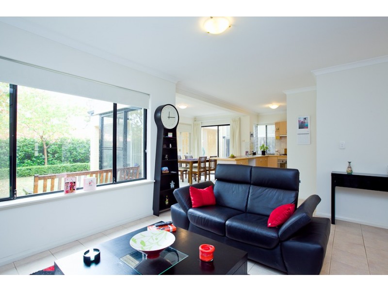 8/116 Matheson Road, Applecross WA 6153