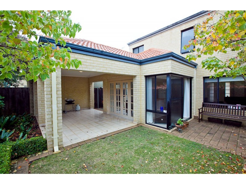 8/116 Matheson Road, Applecross WA 6153