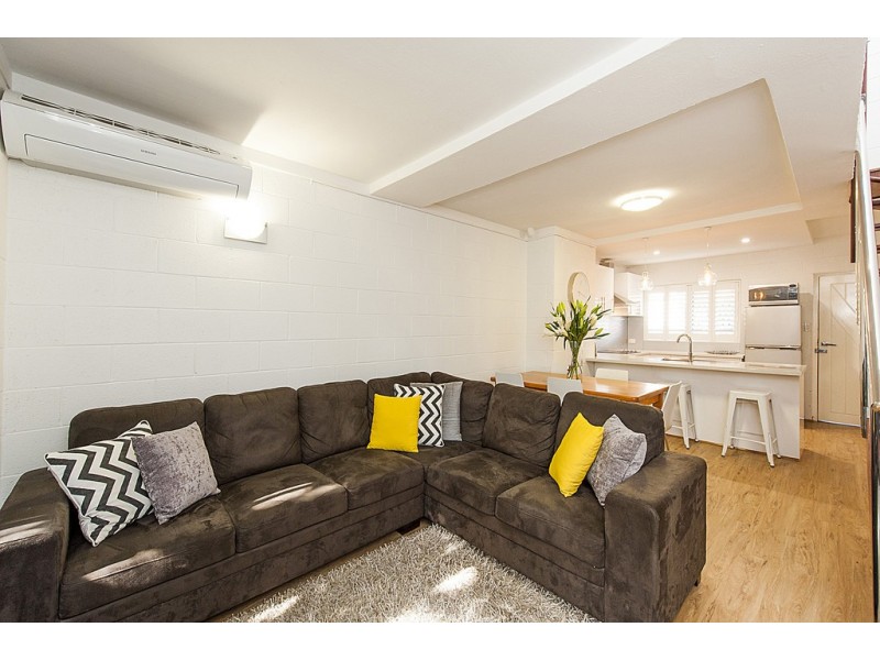 8/149 Fairway, Crawley WA 6009