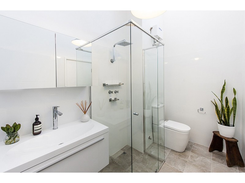 8/149 Fairway, Crawley WA 6009