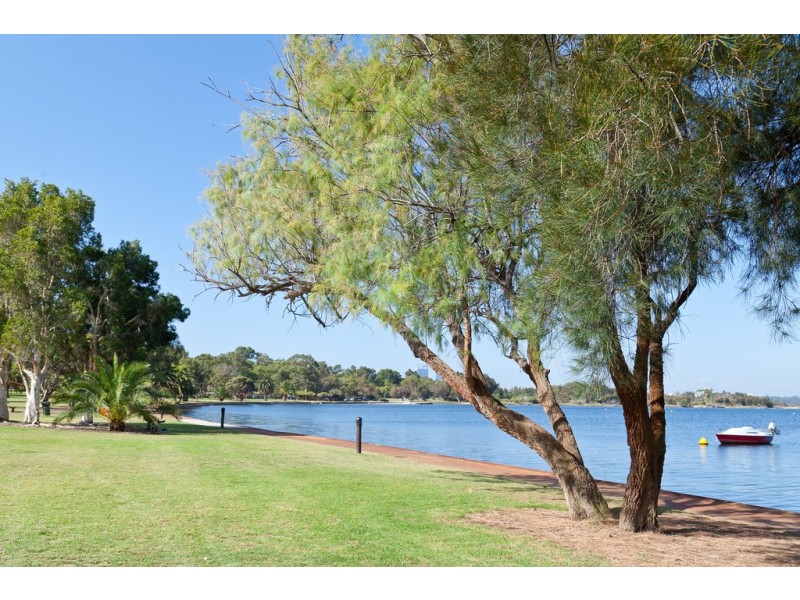 8/149 Fairway, Crawley WA 6009