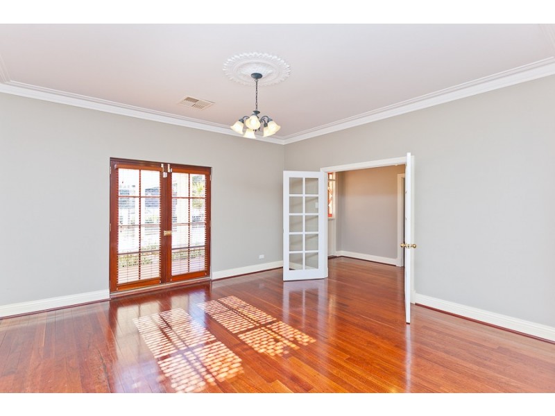 126 Victoria Street, Mosman Park WA 6012