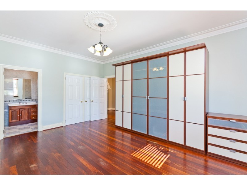 126 Victoria Street, Mosman Park WA 6012