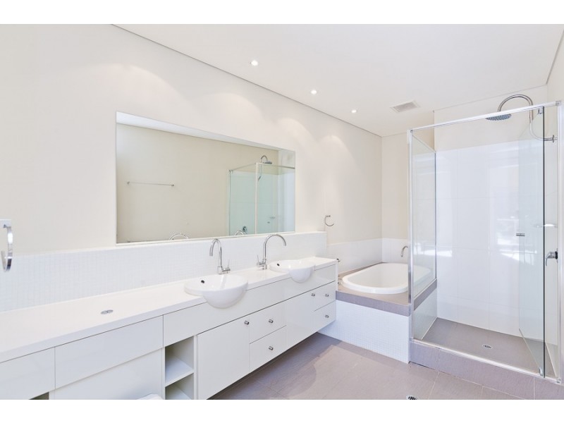 11 Clive Road, Cottesloe WA 6011