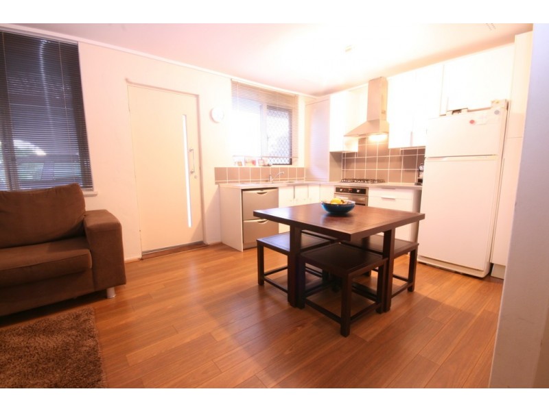 17 Heard Way, Glendalough WA 6016