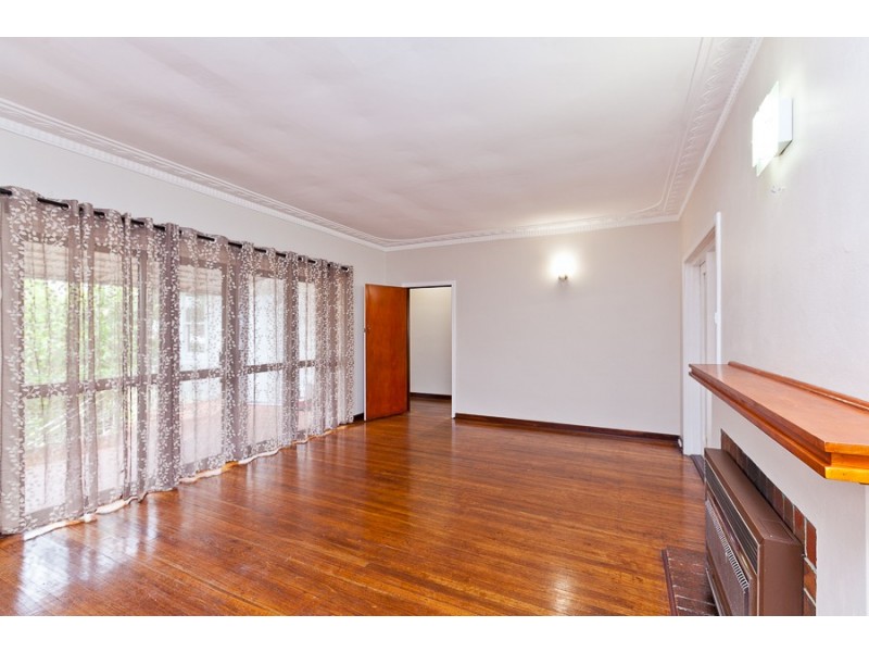 107 Rochdale Road, Mount Claremont WA 6010