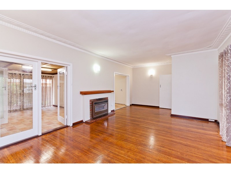 107 Rochdale Road, Mount Claremont WA 6010