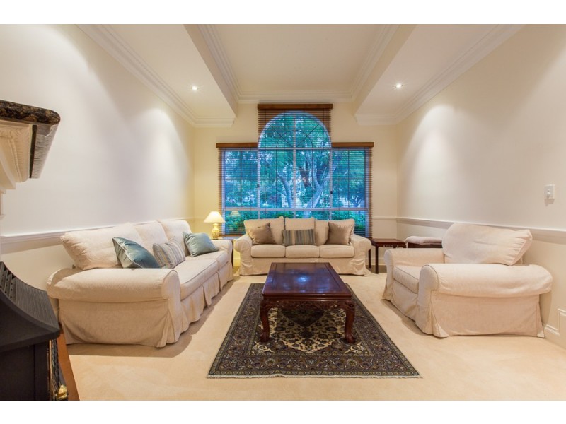 38 Minora Road, Dalkeith WA 6009