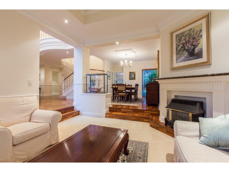 38 Minora Road, Dalkeith WA 6009