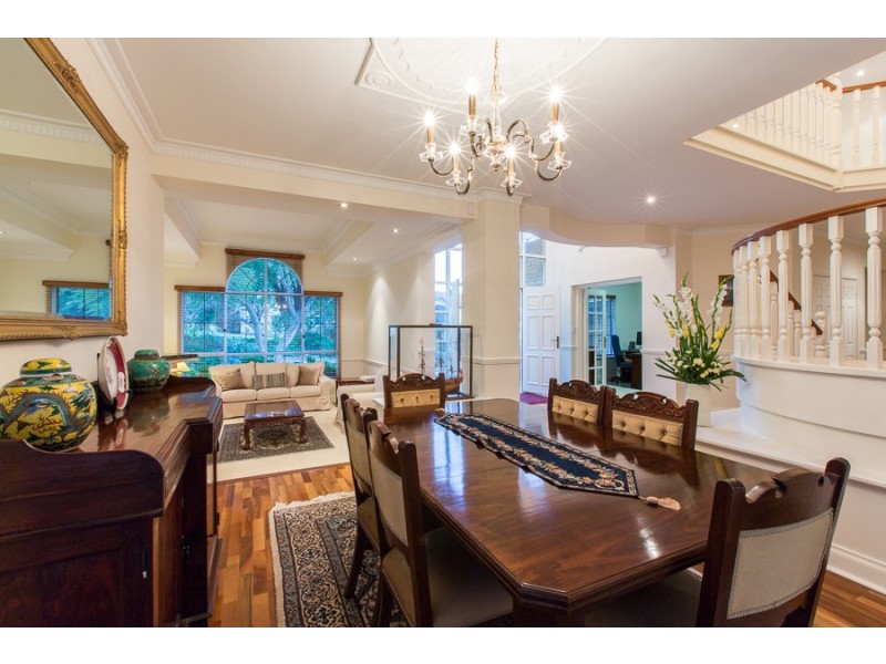 38 Minora Road, Dalkeith WA 6009