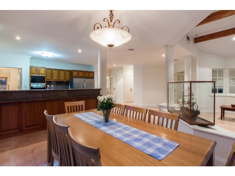 38 Minora Road, Dalkeith WA 6009