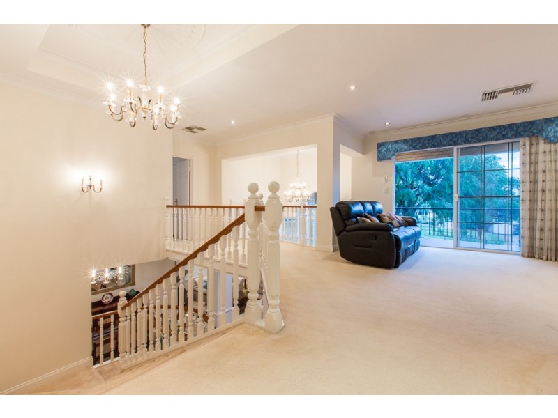 38 Minora Road, Dalkeith WA 6009