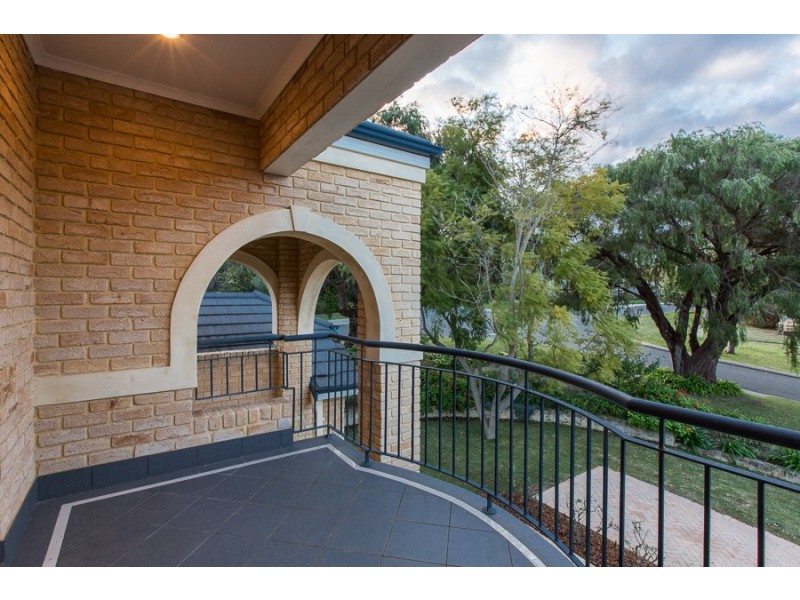 38 Minora Road, Dalkeith WA 6009