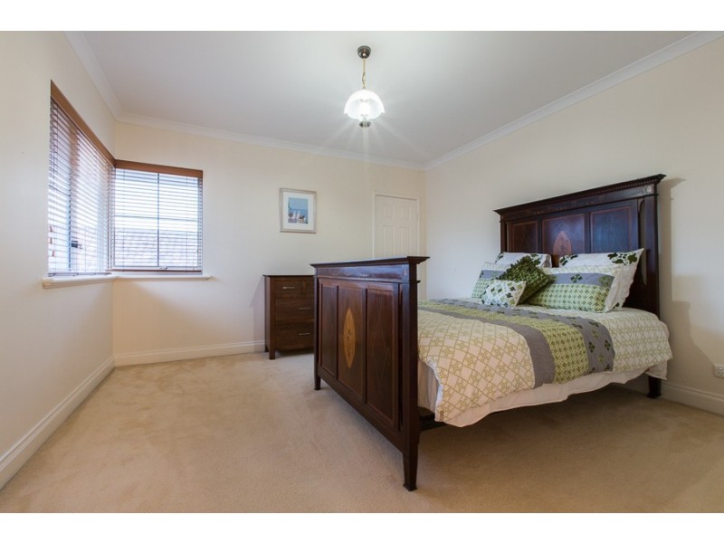 38 Minora Road, Dalkeith WA 6009