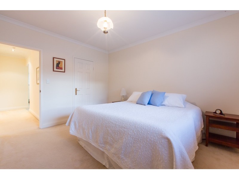 38 Minora Road, Dalkeith WA 6009