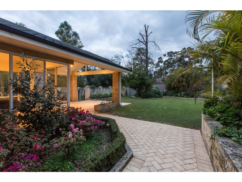 38 Minora Road, Dalkeith WA 6009