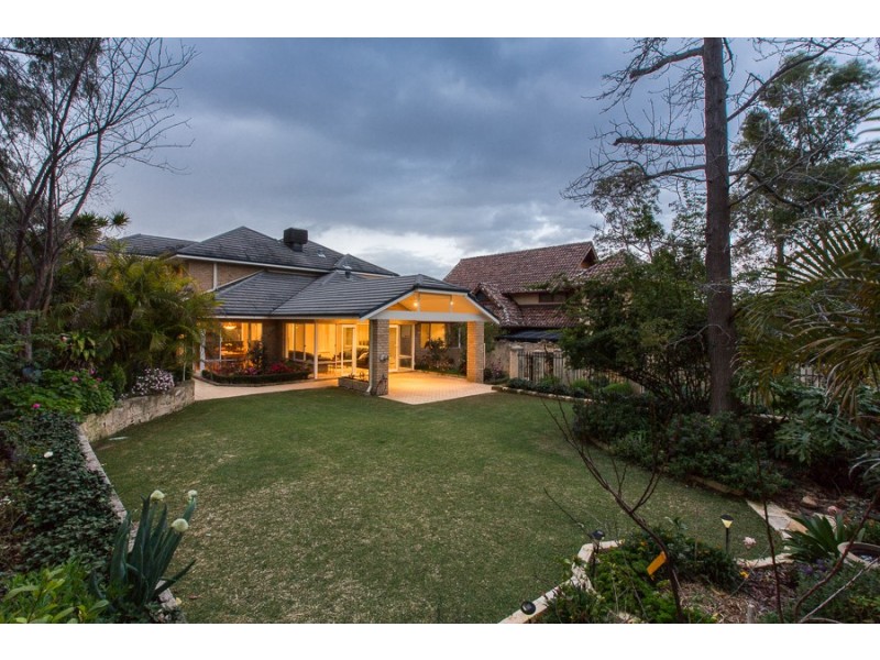 38 Minora Road, Dalkeith WA 6009