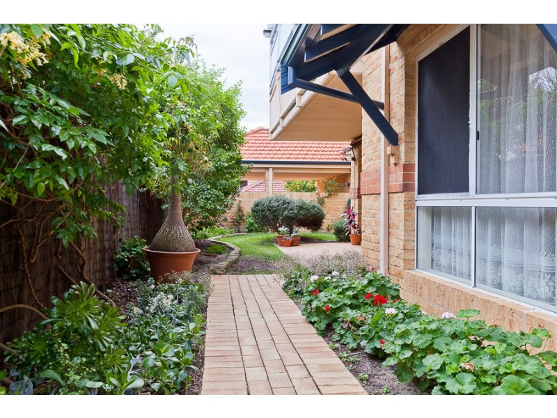 23/18 St Johns Wood Boulevard, Mount Claremont WA 6010