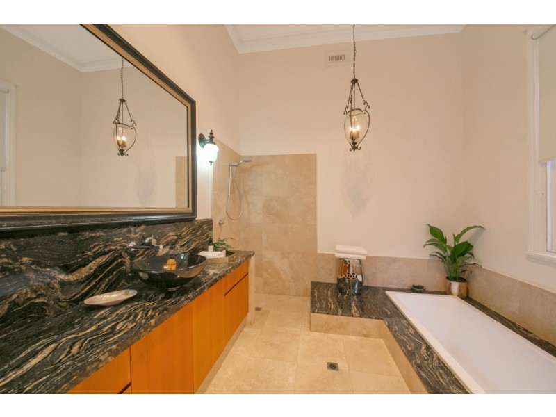 152A Ninth Avenue, Inglewood WA 6052