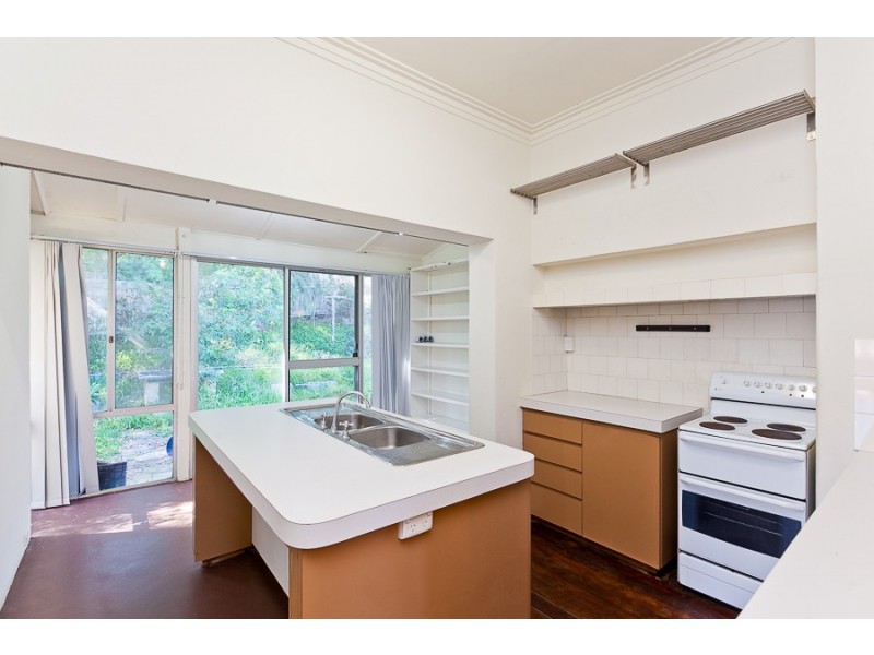 8 Lowanna Way, City Beach WA 6015