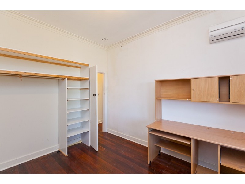 8 Lowanna Way, City Beach WA 6015