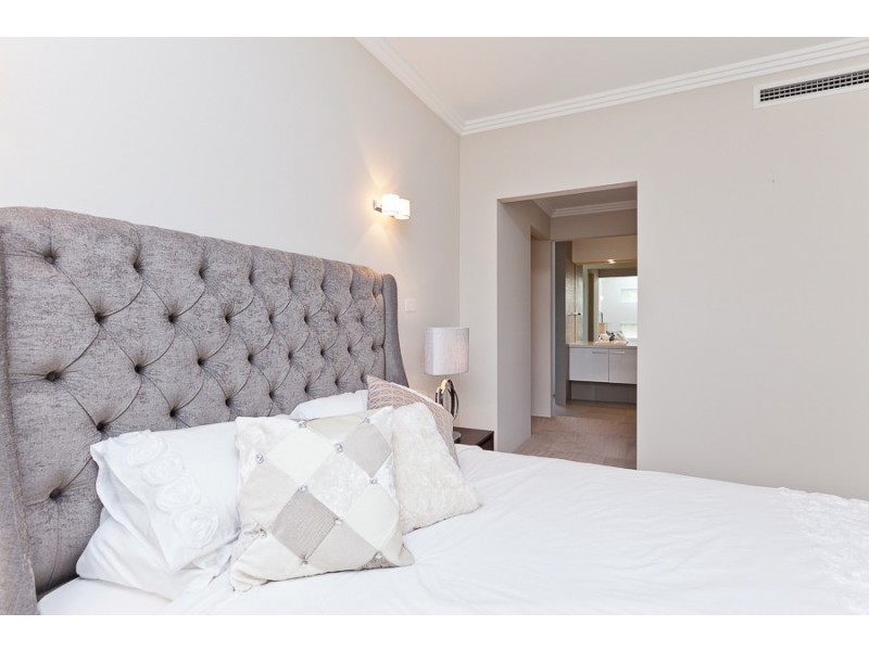 13 Pinnata Mews, Churchlands WA 6018