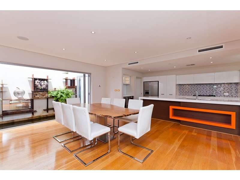 13 Pinnata Mews, Churchlands WA 6018