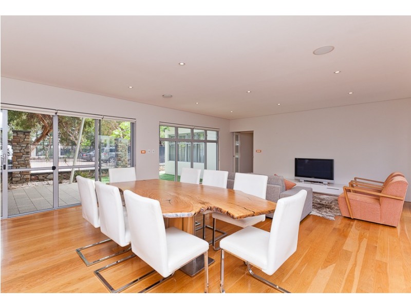 13 Pinnata Mews, Churchlands WA 6018