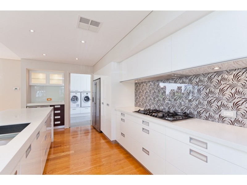 13 Pinnata Mews, Churchlands WA 6018