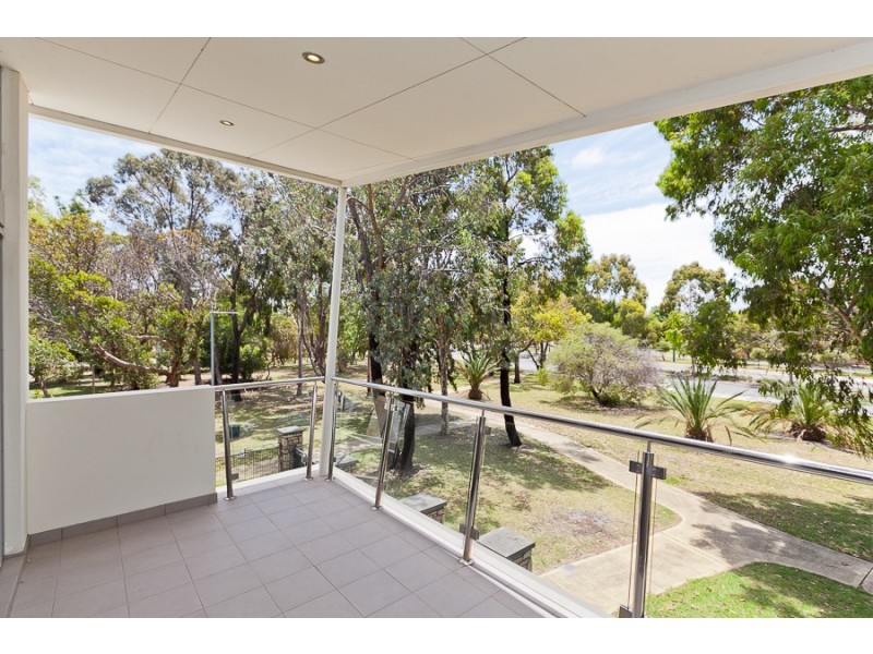 13 Pinnata Mews, Churchlands WA 6018