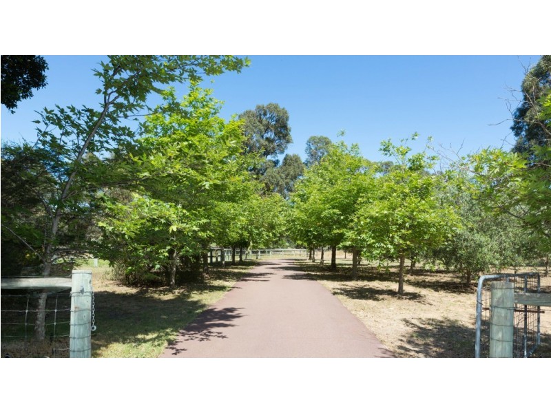 922 Eighty Road, Baldivis WA 6171