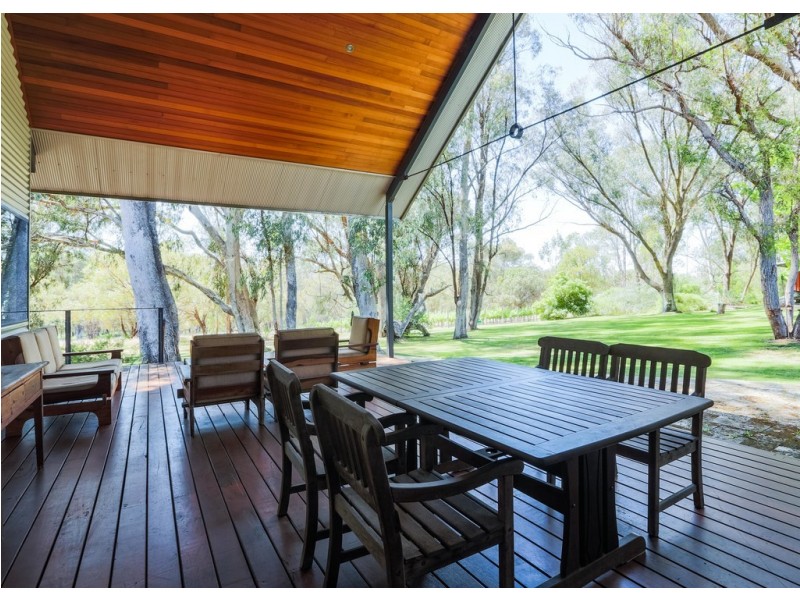 922 Eighty Road, Baldivis WA 6171