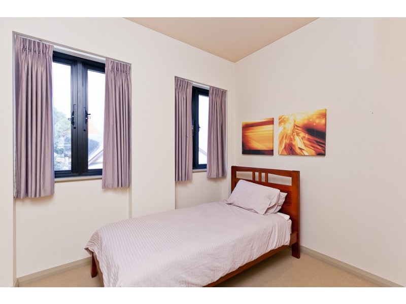 10/74 Cantonment Street, Fremantle WA 6160