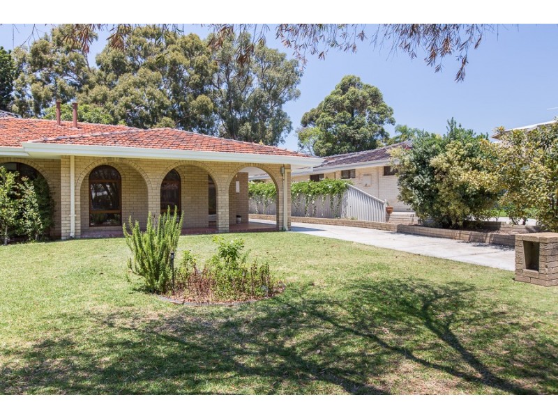 14 Genesta Crescent, Dalkeith WA 6009