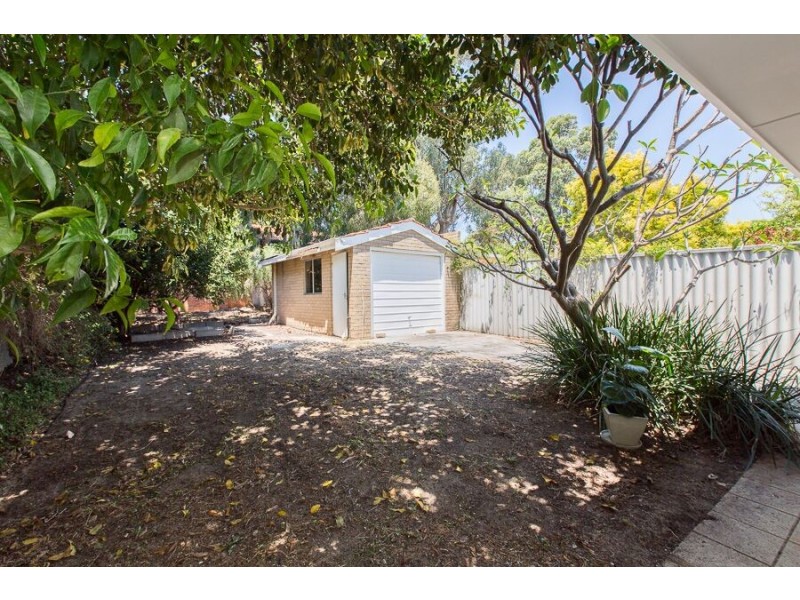 14 Genesta Crescent, Dalkeith WA 6009