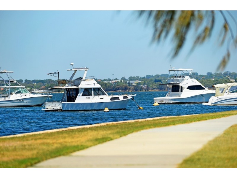 14 Genesta Crescent, Dalkeith WA 6009